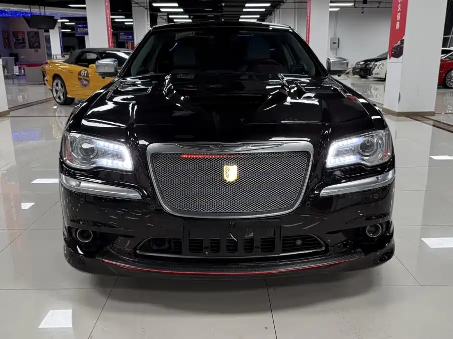 Chrysler 300C — миниатюра 3