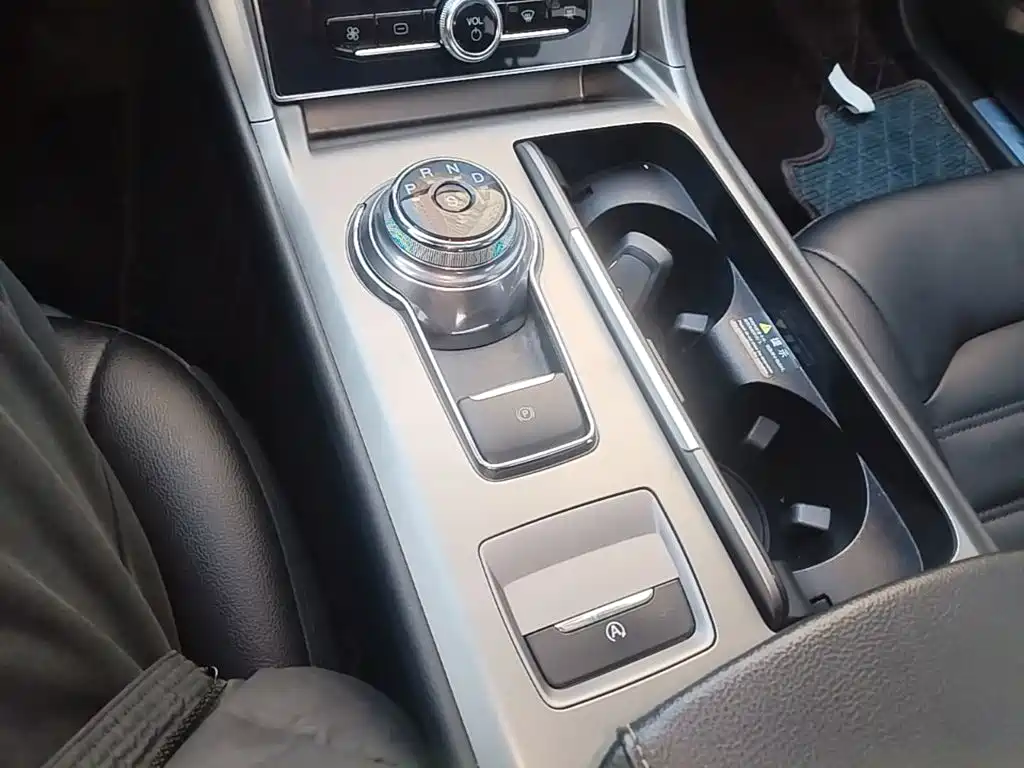 Ford Mondeo — миниатюра 14