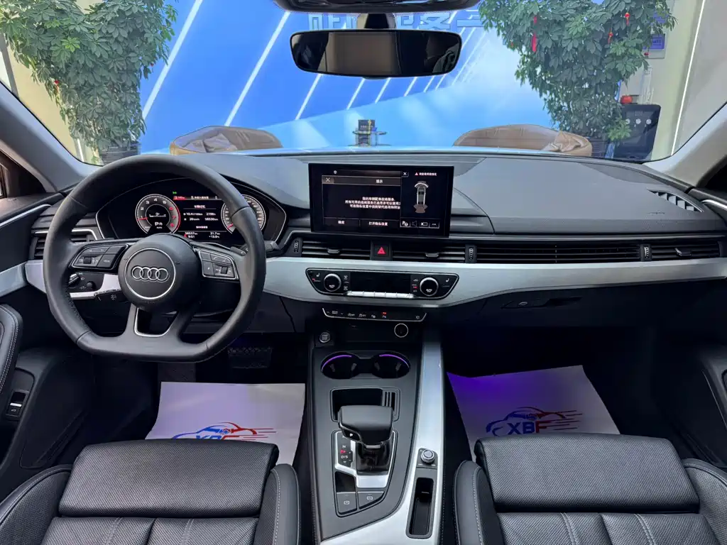 Audi A4L 2022 40 TFSI Luxury