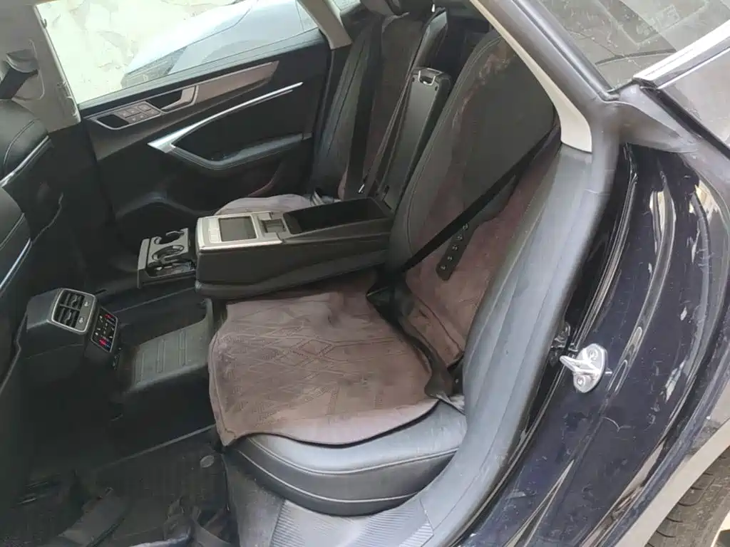 Audi A7L — миниатюра 17
