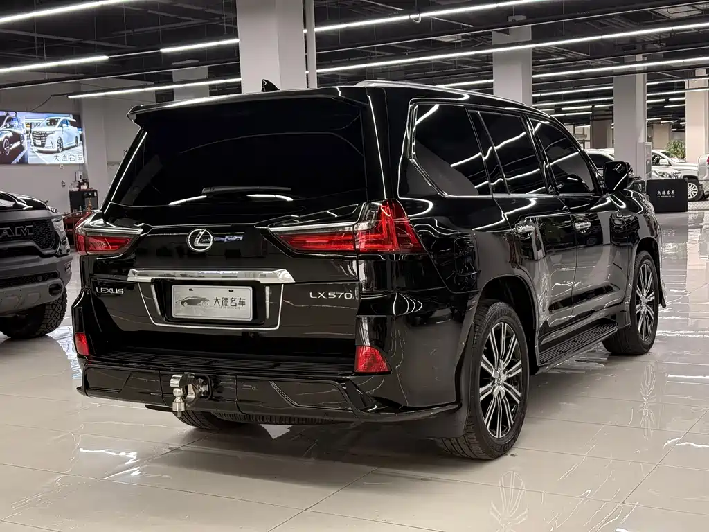 Lexus LX 2017 570 Luxury