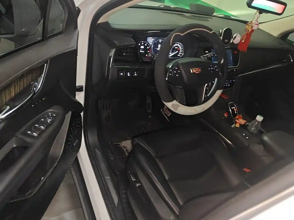 Cadillac XT5 — миниатюра 13
