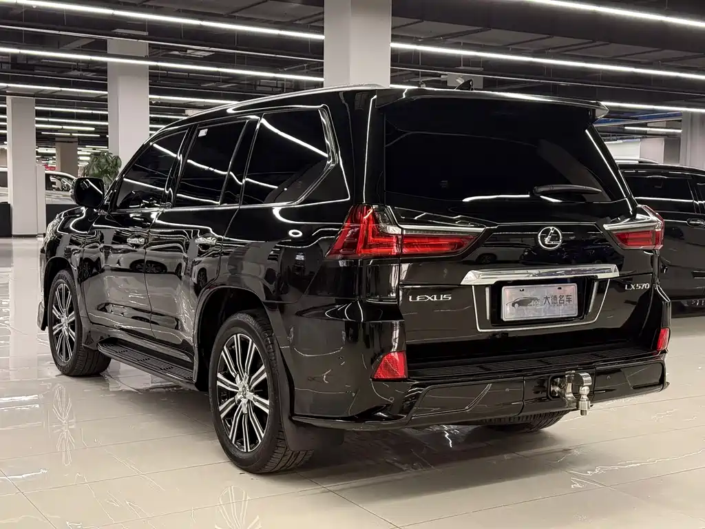 Lexus LX 2017 570 Luxury