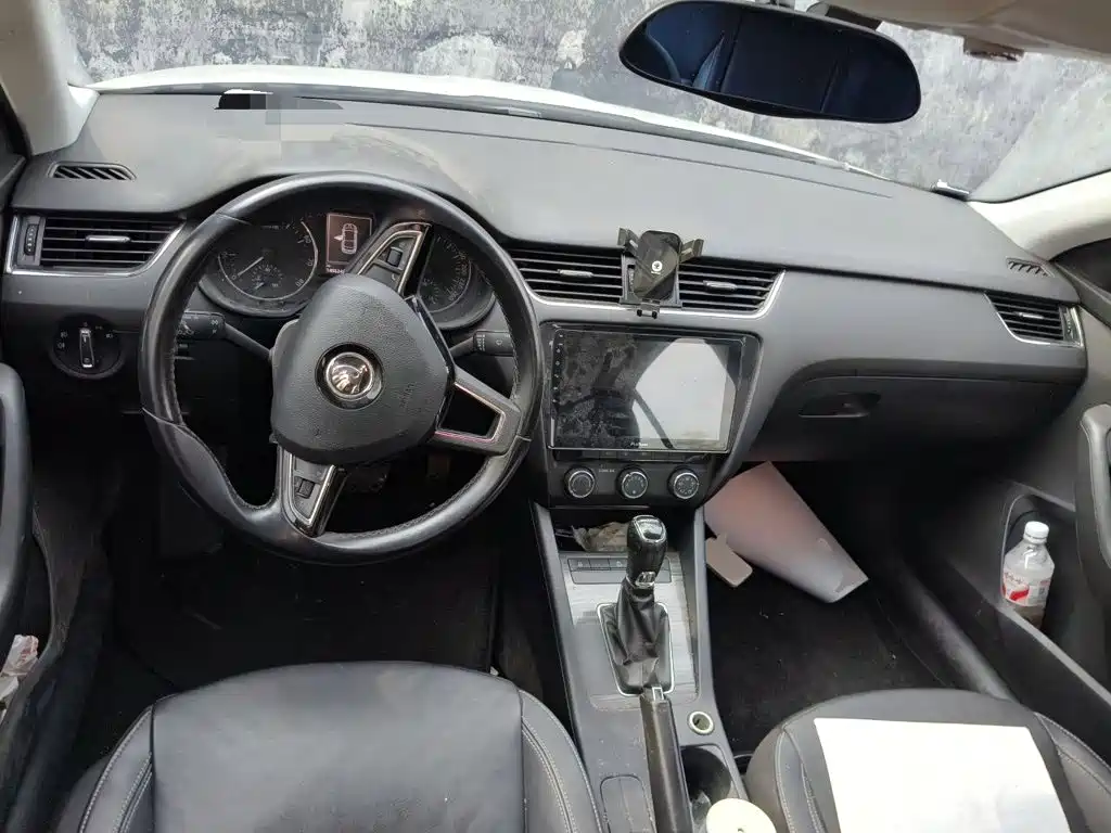 Skoda Octavia — миниатюра 5
