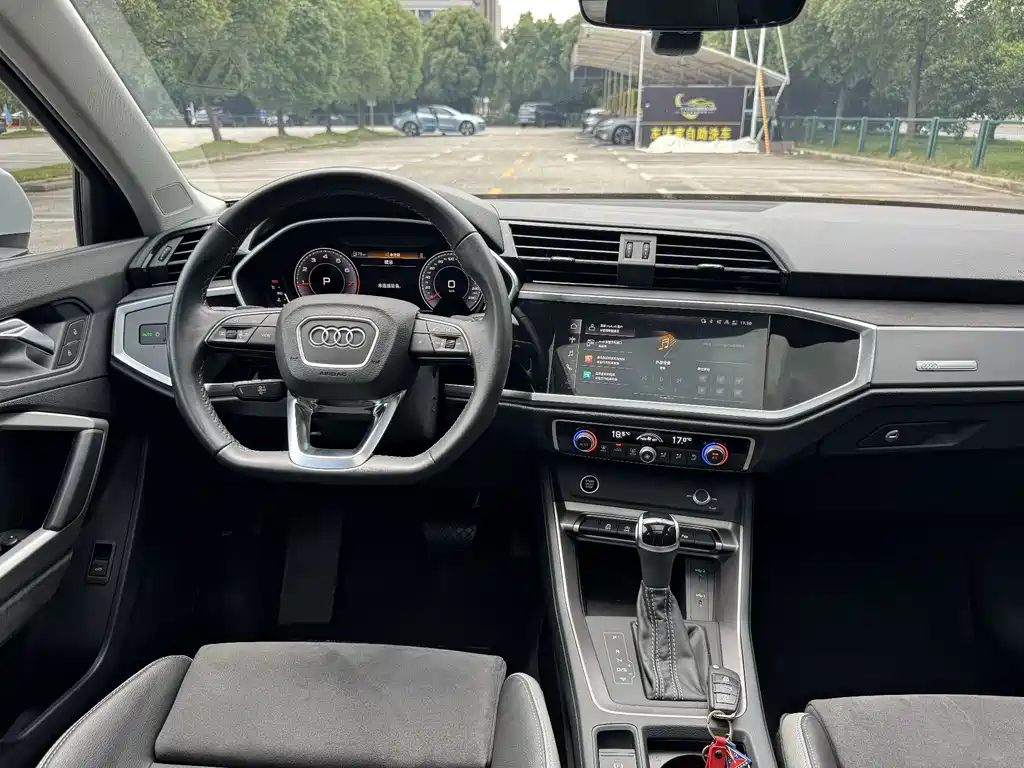 Audi Q3 — миниатюра 11