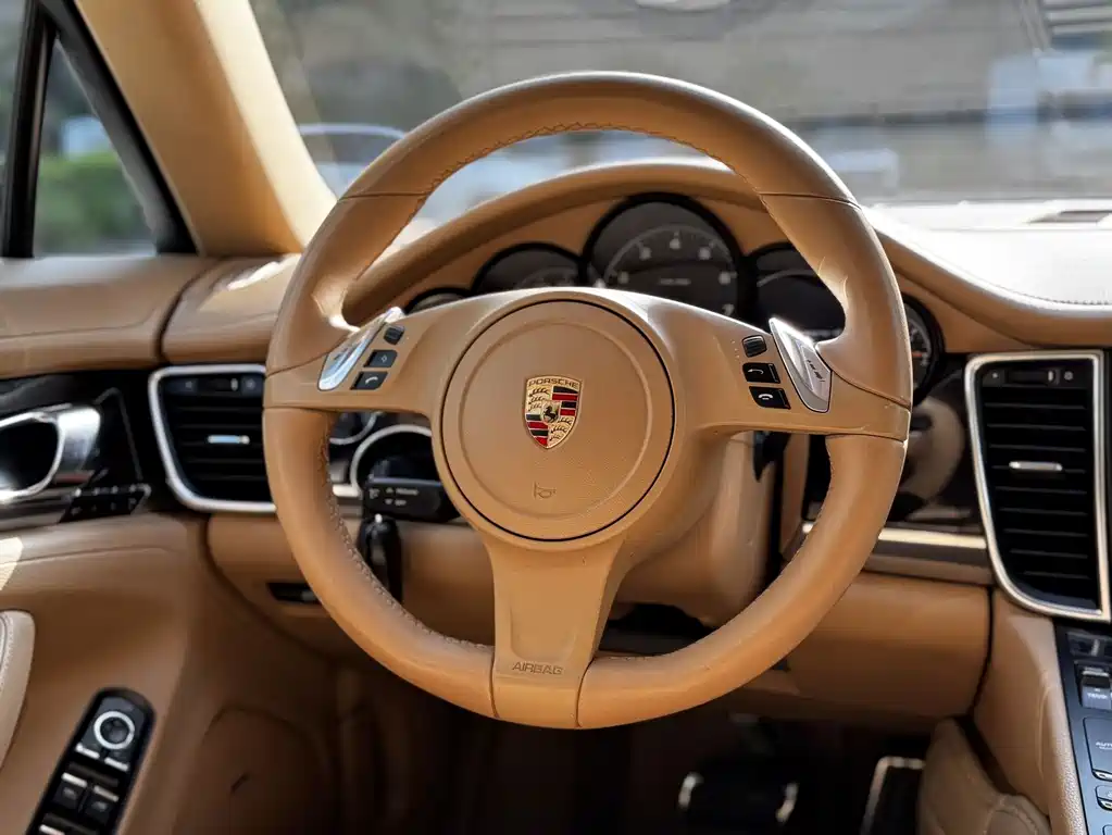 Porsche Panamera — миниатюра 10