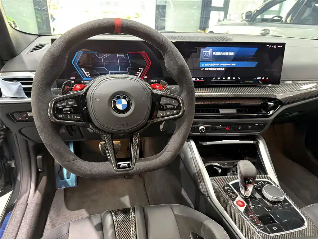 BMW M4 2022 M4
