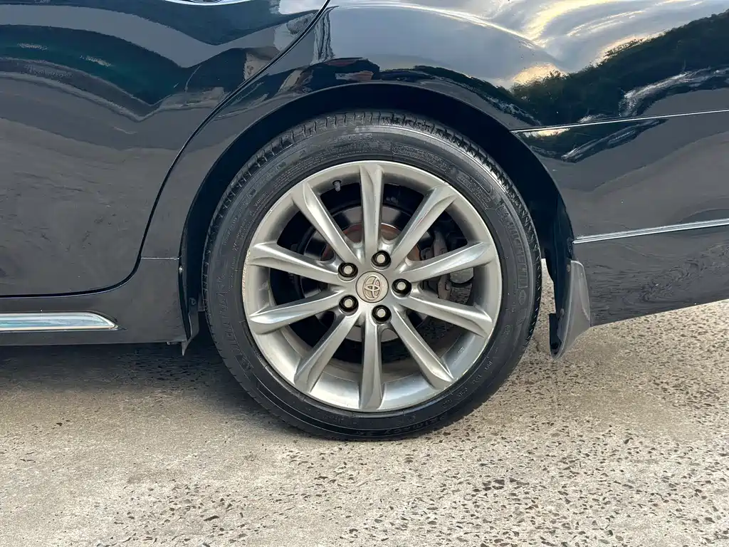 Toyota Reiz — миниатюра 11