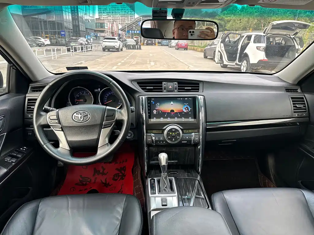 Toyota Reiz — миниатюра 9
