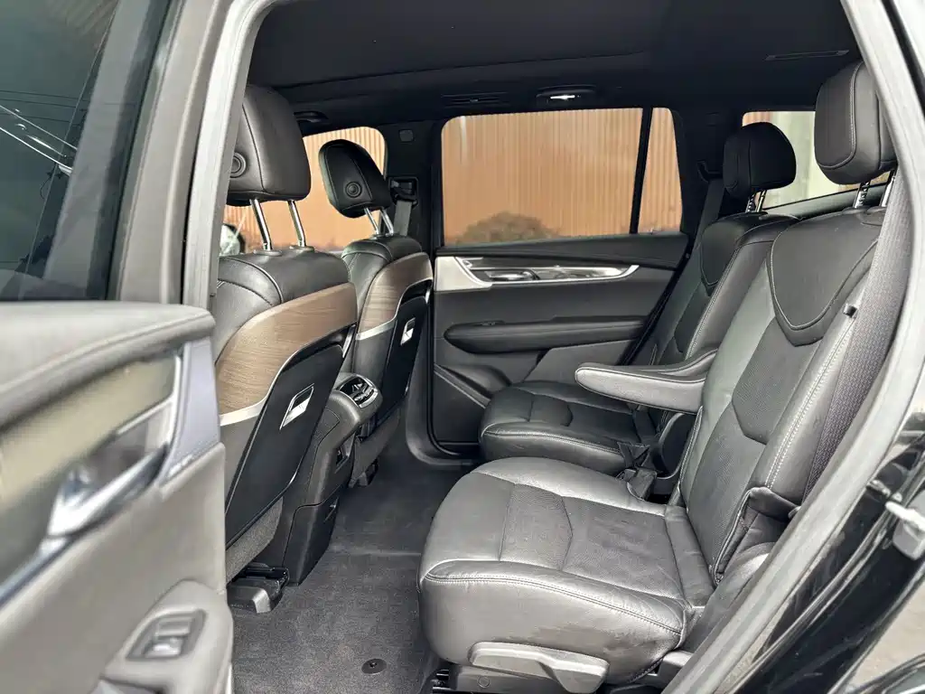 Cadillac XT6 — миниатюра 16