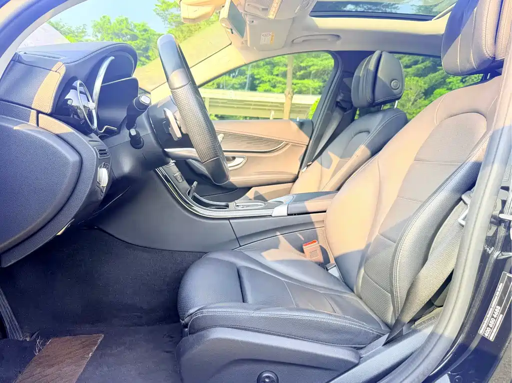 Mercedes-Benz C-Class — миниатюра 10