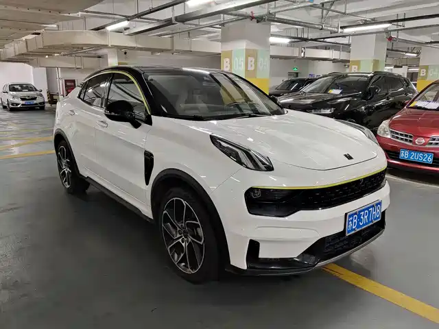 2020 Lynk & Co 05