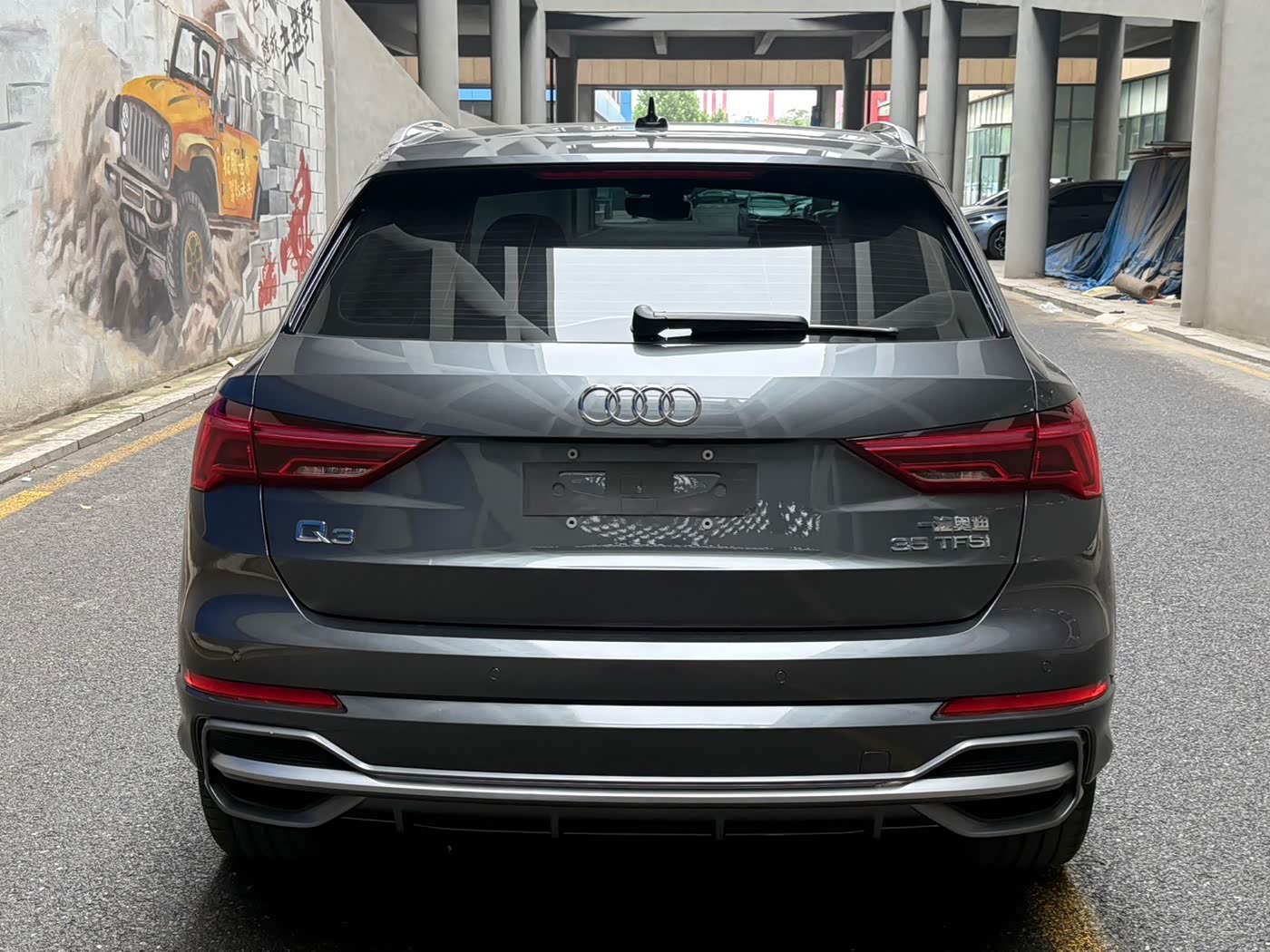 Audi Q3 1.4 л 2022 г. Серебристо-серый, пробег 45000 км