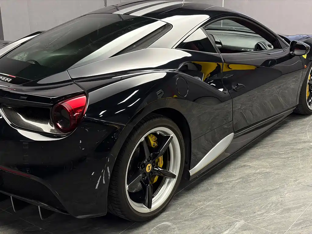 Ferrari 488 — миниатюра 10