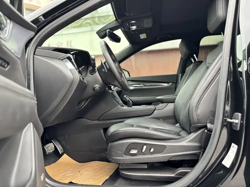 Cadillac XT6 — миниатюра 4