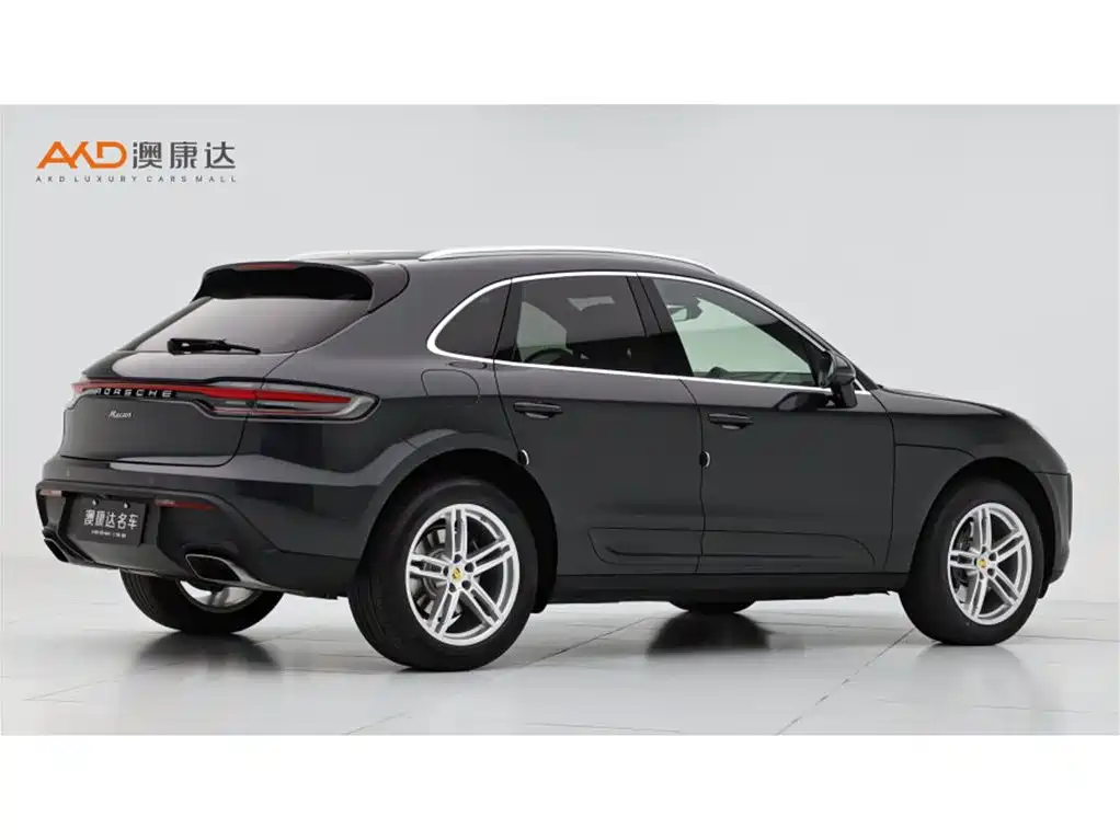 Porsche Macan — миниатюра 3