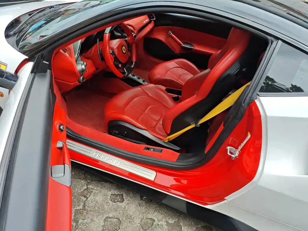 Ferrari 488 — миниатюра 5