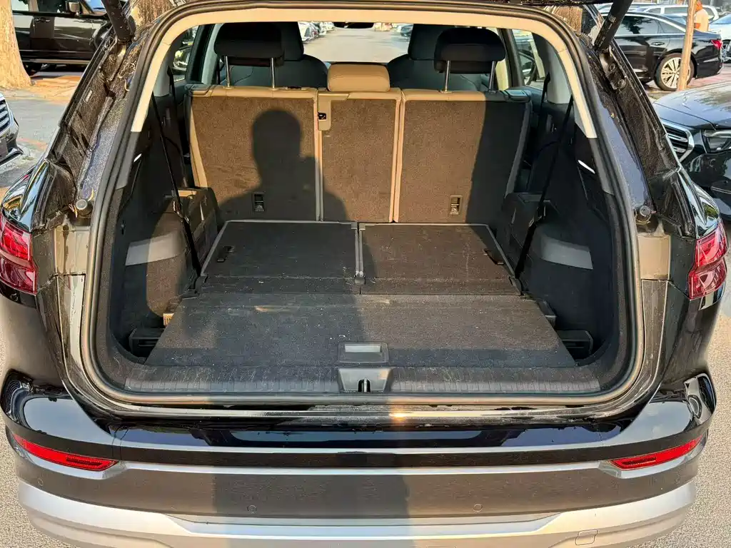 Audi Q5 e-tron — миниатюра 8