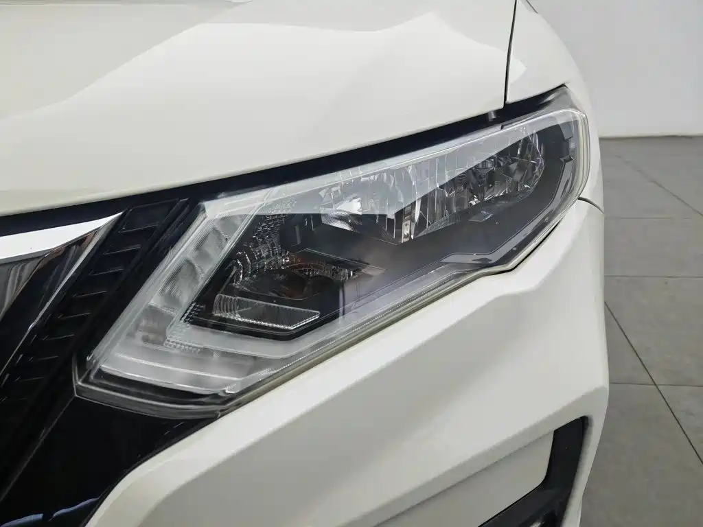 Nissan X-Trail 2017 2.0L CVT Comfort 2WD