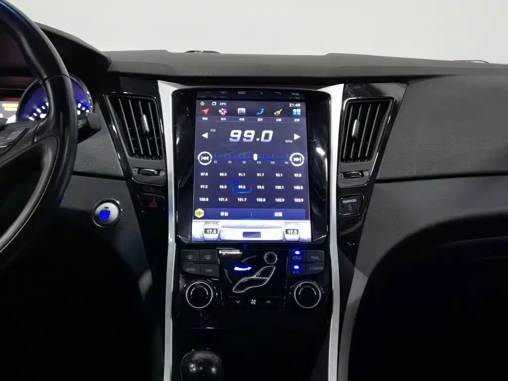 Hyundai Sonata — миниатюра 12