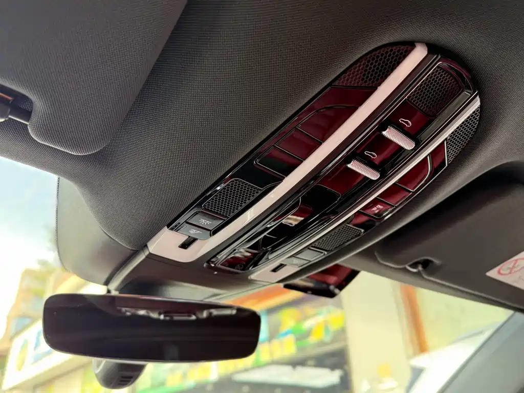 Porsche Panamera — миниатюра 17