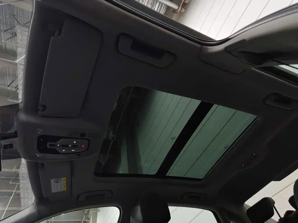 Audi A4L — миниатюра 14