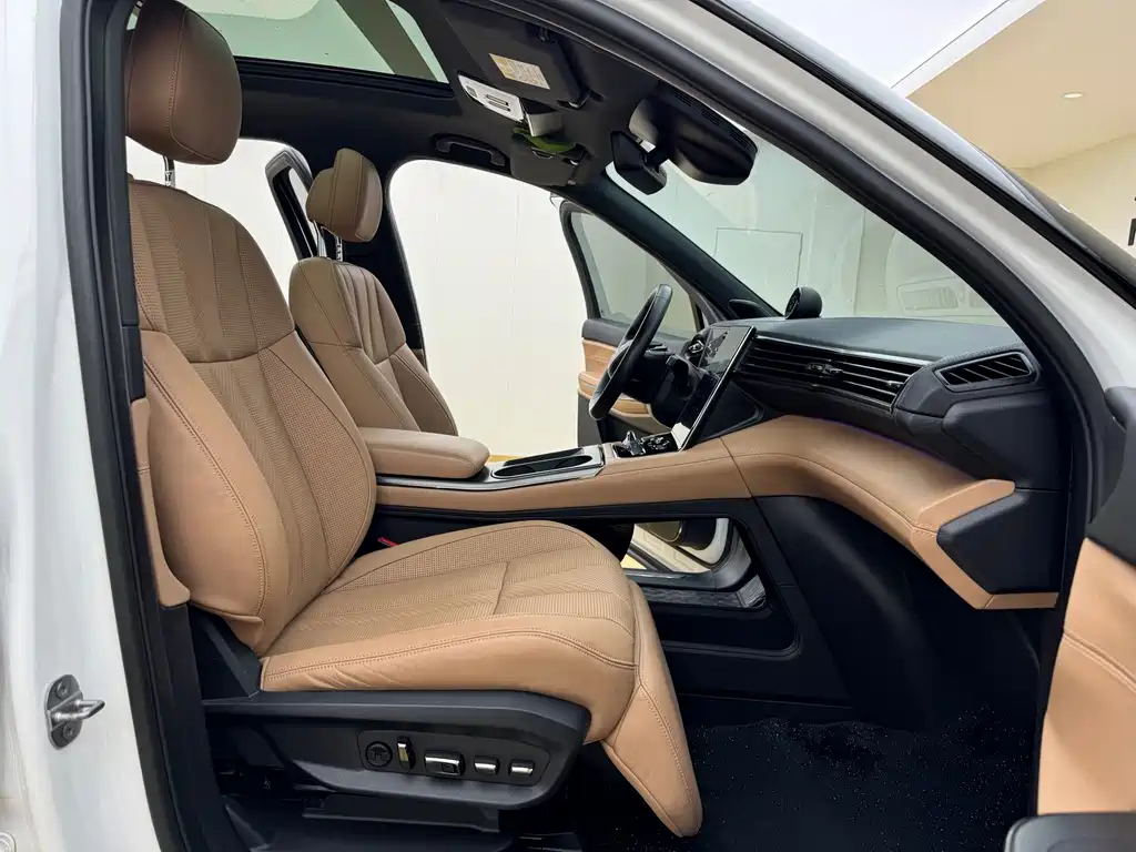 NIO ES8 — миниатюра 12