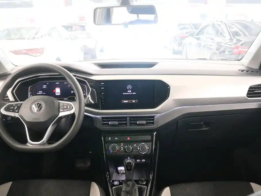 Volkswagen Tacqua 200TSI DSG Joy Connected Edition, фото 5