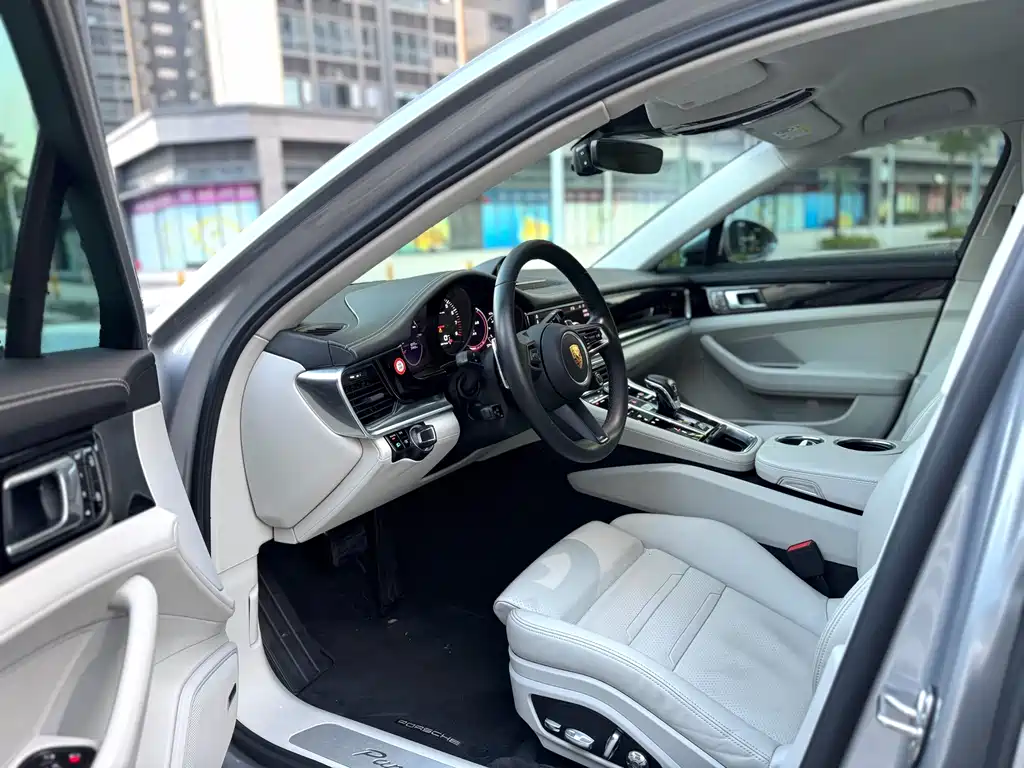 Porsche Panamera — миниатюра 4