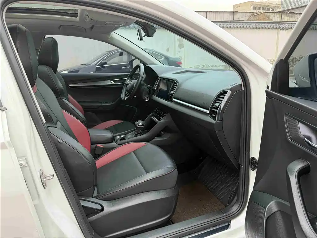 Skoda Karoq - фото 6
