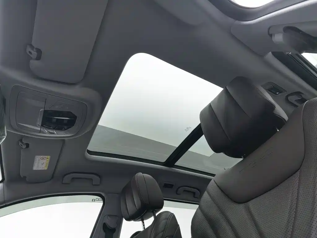 Chery Tiggo 8 PRO — миниатюра 14