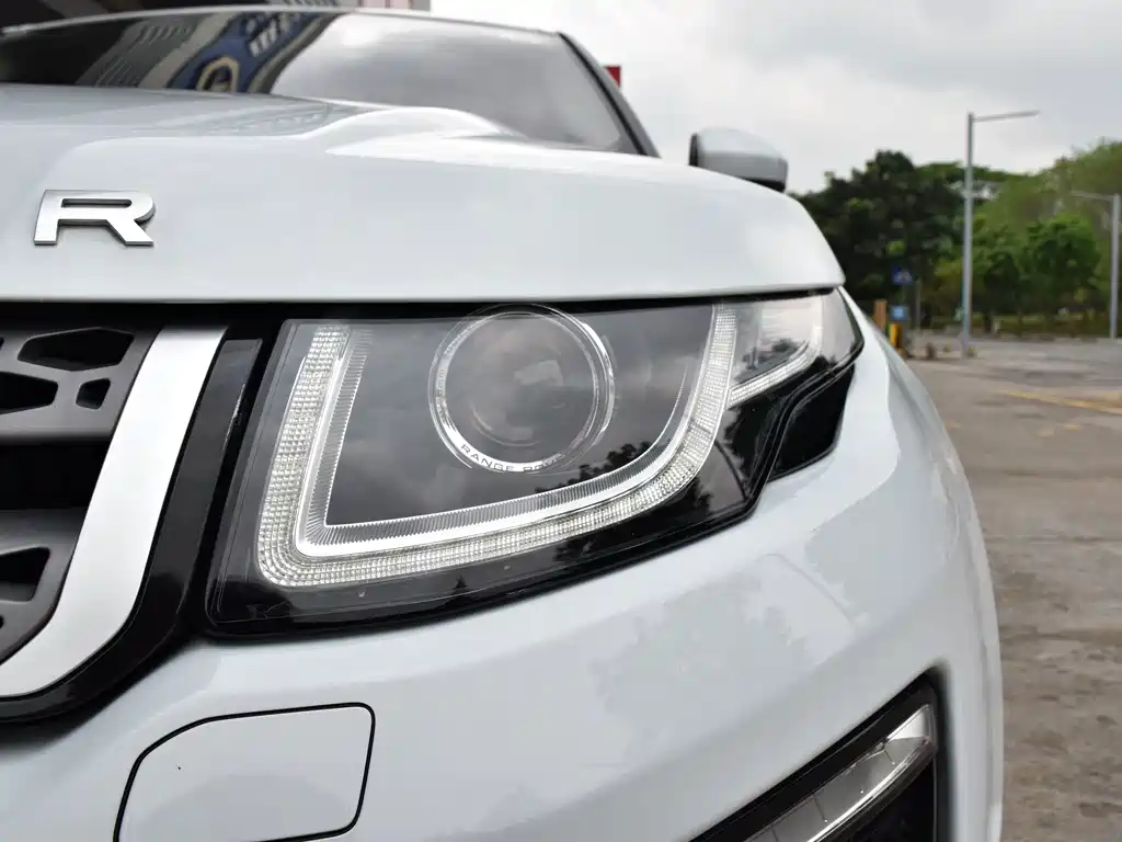 Land Rover Evoque — миниатюра 16