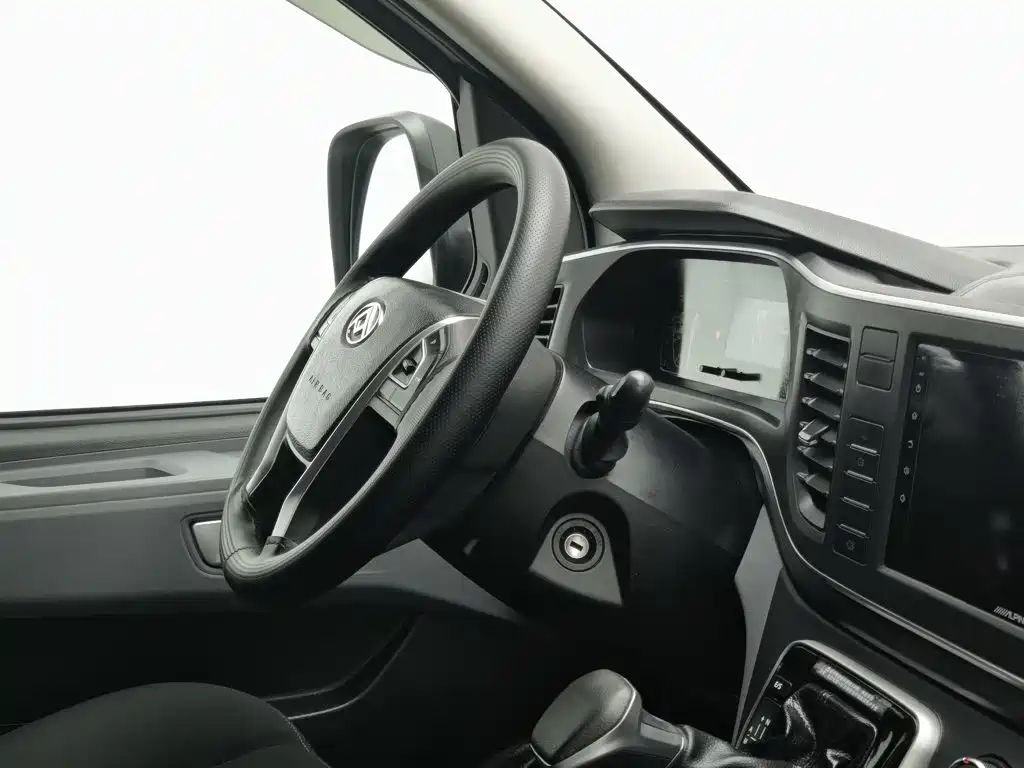 MAXUS V80 — миниатюра 22