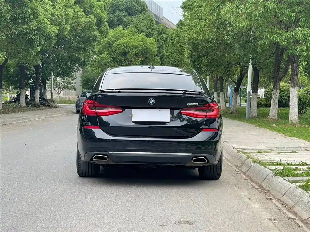 BMW 6 GT 2022 630i Luxury