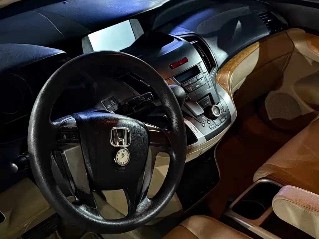 Honda Odyssey — миниатюра 7