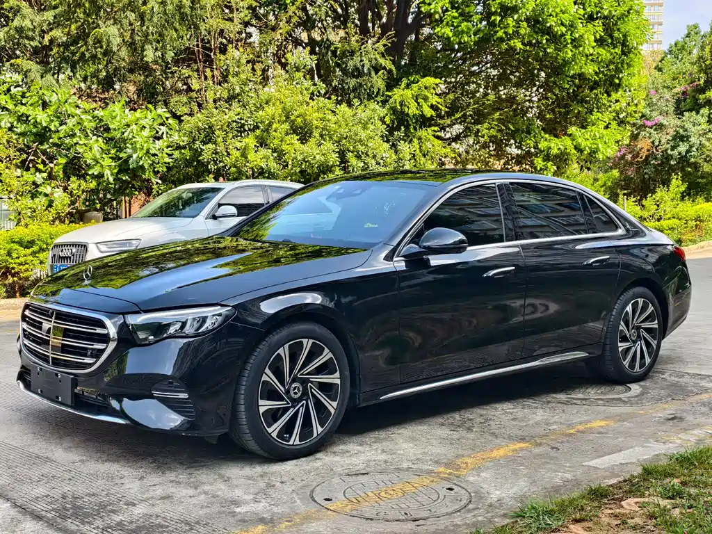 Mercedes-Benz E-Class 2025