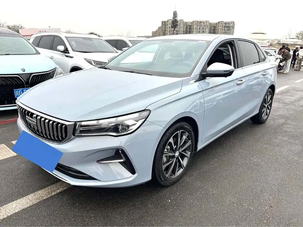 Geely Emgrand 2024