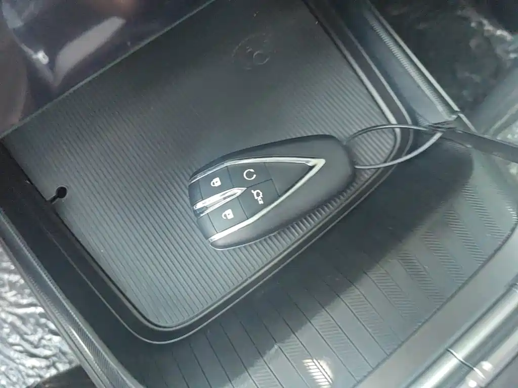 Changan Побег PHEV — миниатюра 9