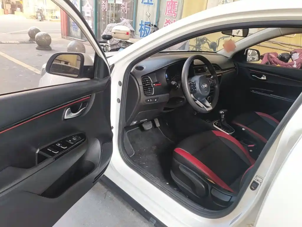 Kia KX Cross — миниатюра 16