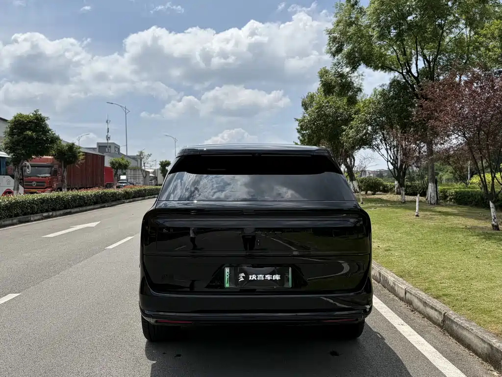 Zeekr 9X 2025 70kWh