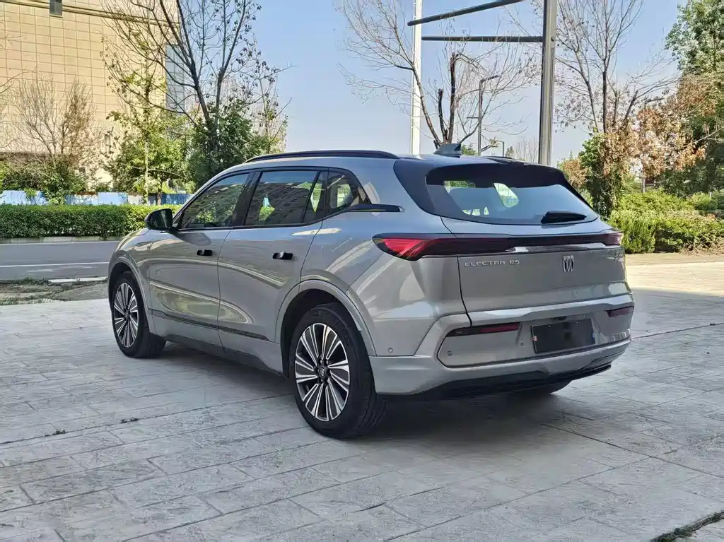Buick E5 2023 Premium