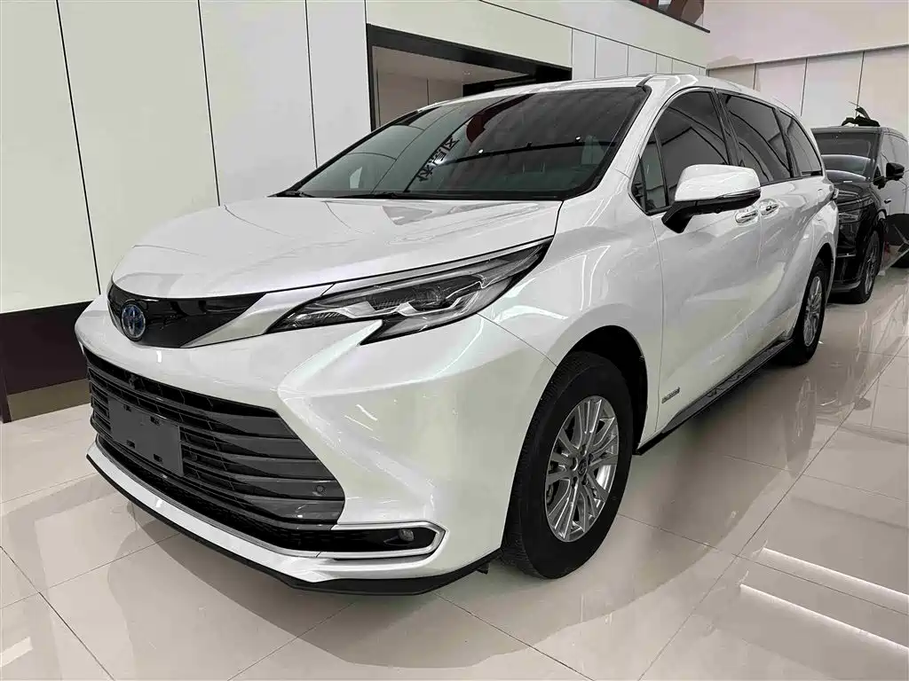 Toyota Sienna 2023