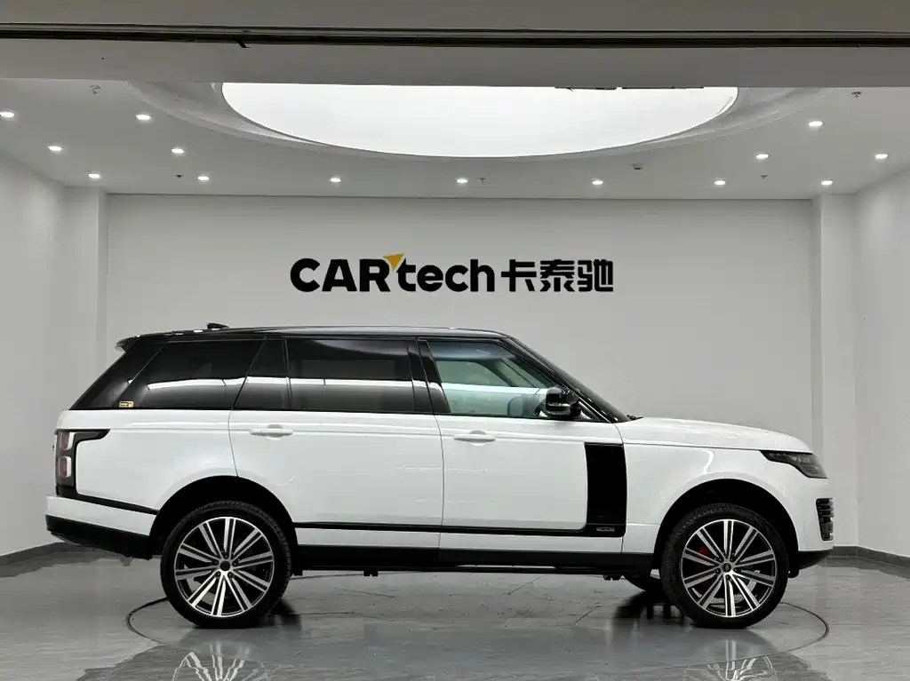 Land Rover Range Rover 2022 3.0 L6 400PS