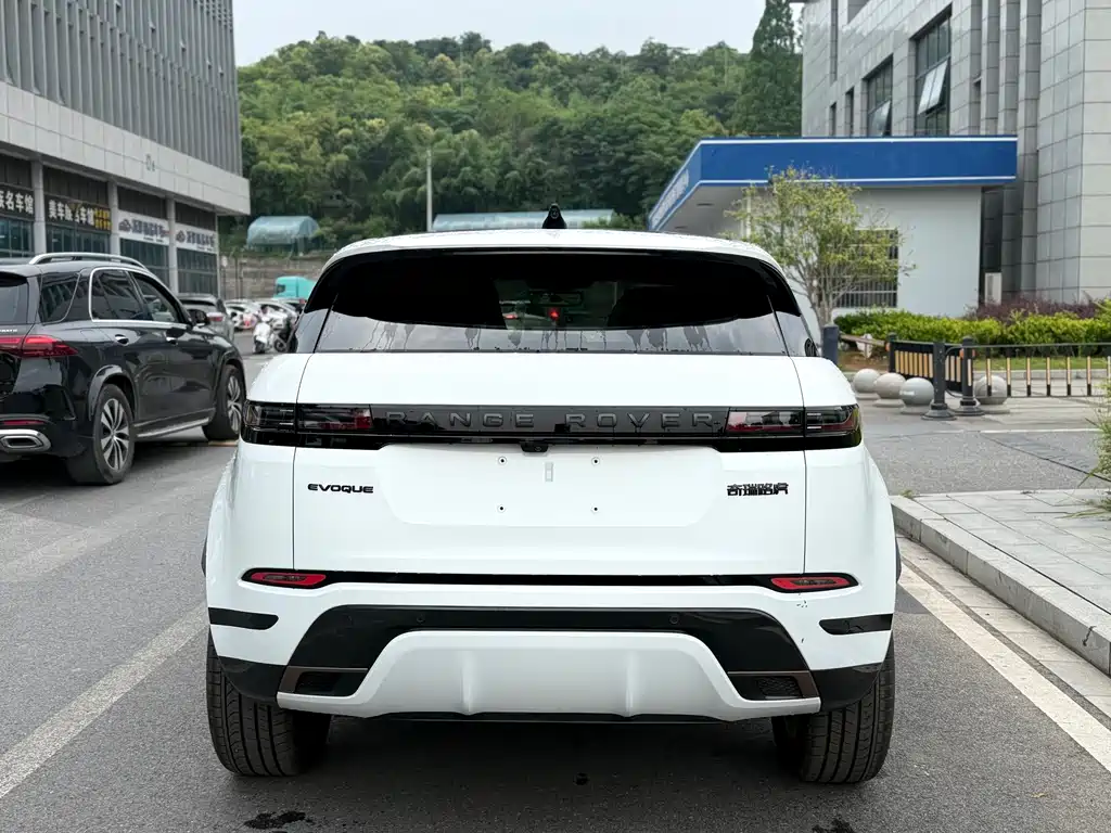 Land Rover Range Rover Evoque 2024 L SE