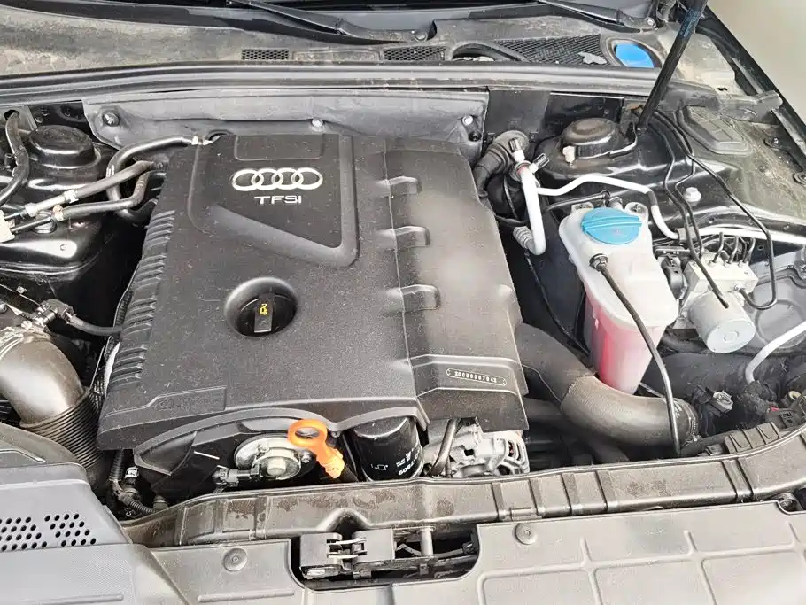 Audi A4L 2013 30 TFSI MT Comfort