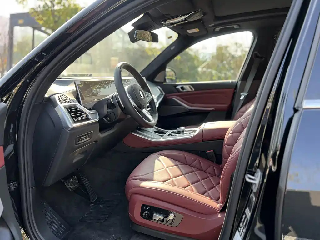BMW X5 2023 xDrive 40Li M Sport