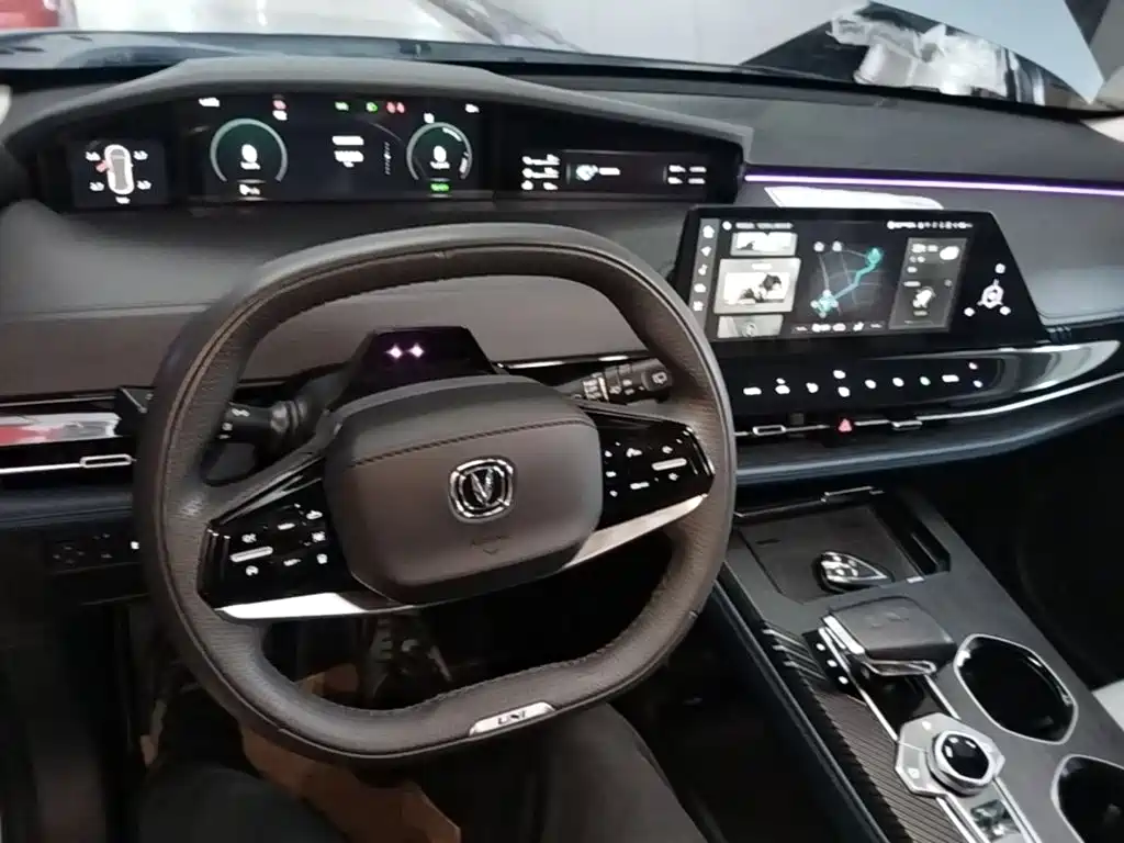 Changan UNI-K iDD — миниатюра 10
