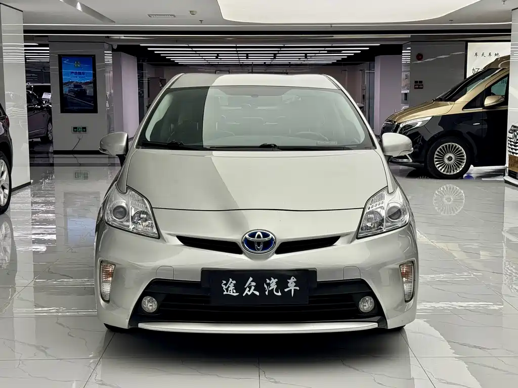 Toyota Prius 2012 1.8L Luxury