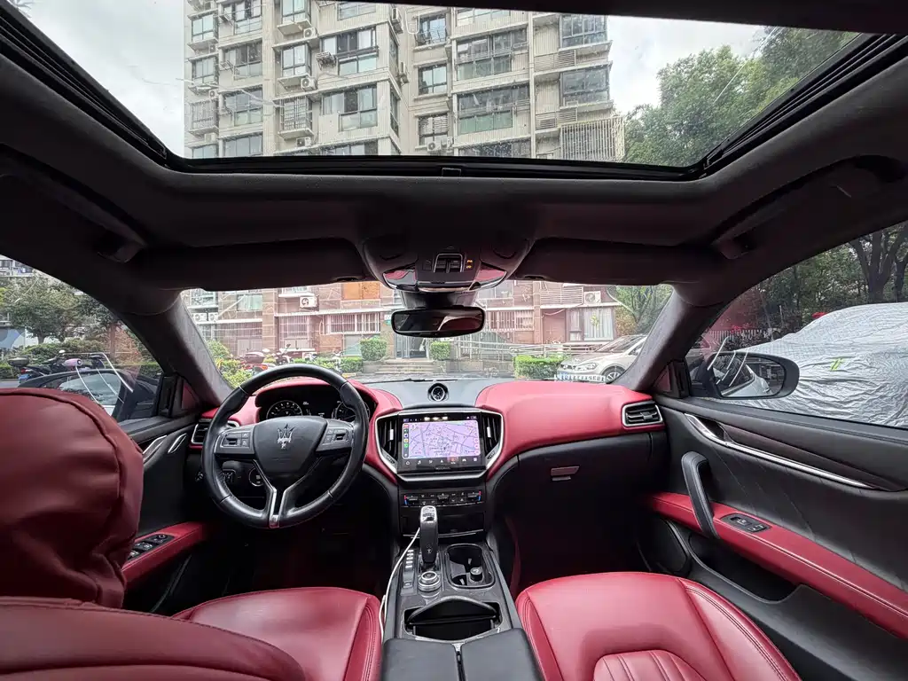 Maserati Ghibli — миниатюра 13