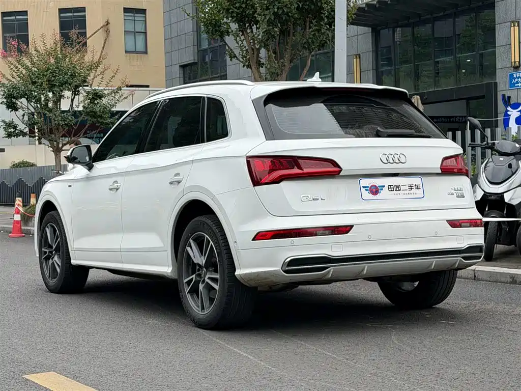 Audi Q5L 2020 45 TFSI Premium Fashion